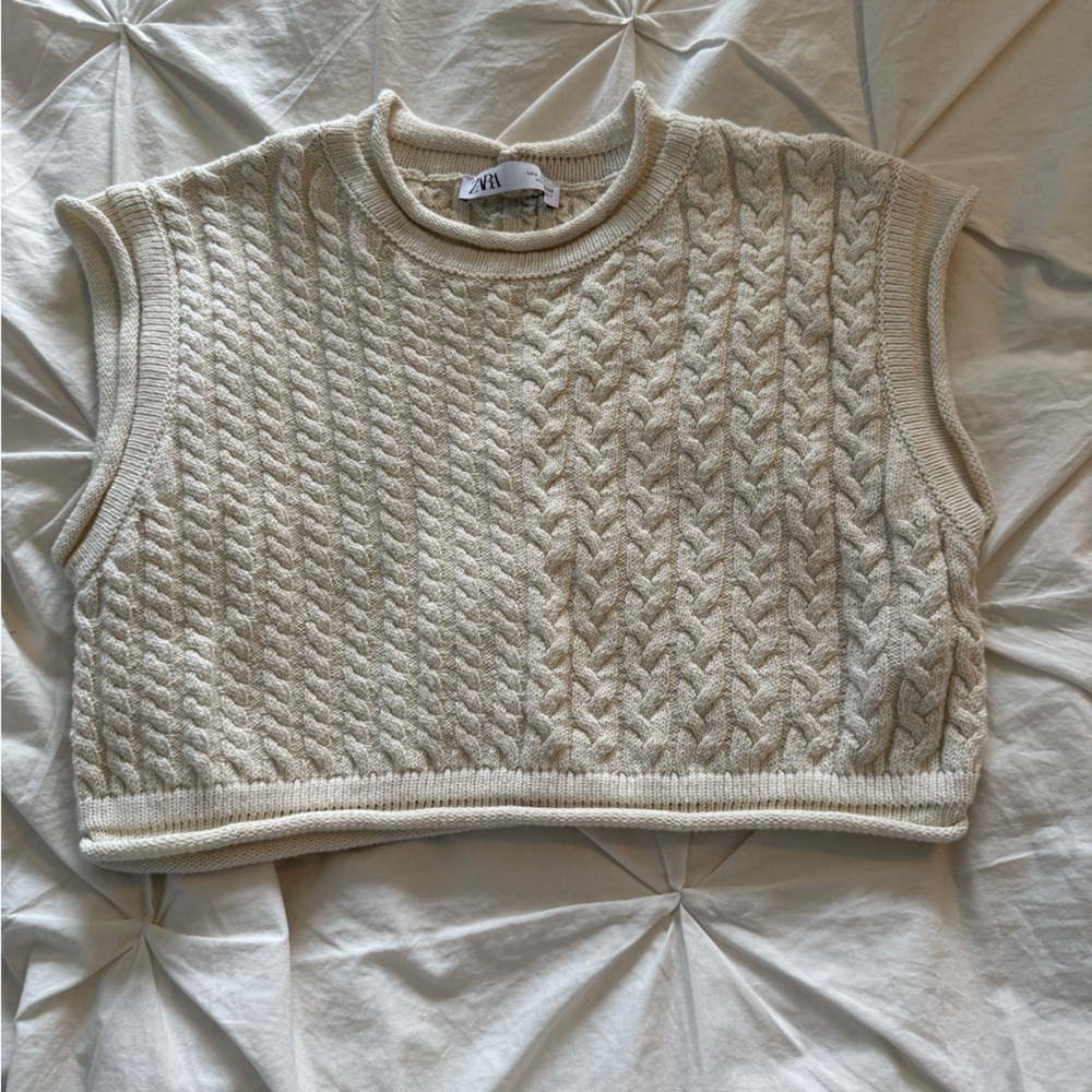 Zara Ivory Knit Cropped Vest with Textured Patterns women’s Small